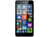 Смартфони Microsoft Lumia 640 8GB, бял цвят + 750MB интернет на месец